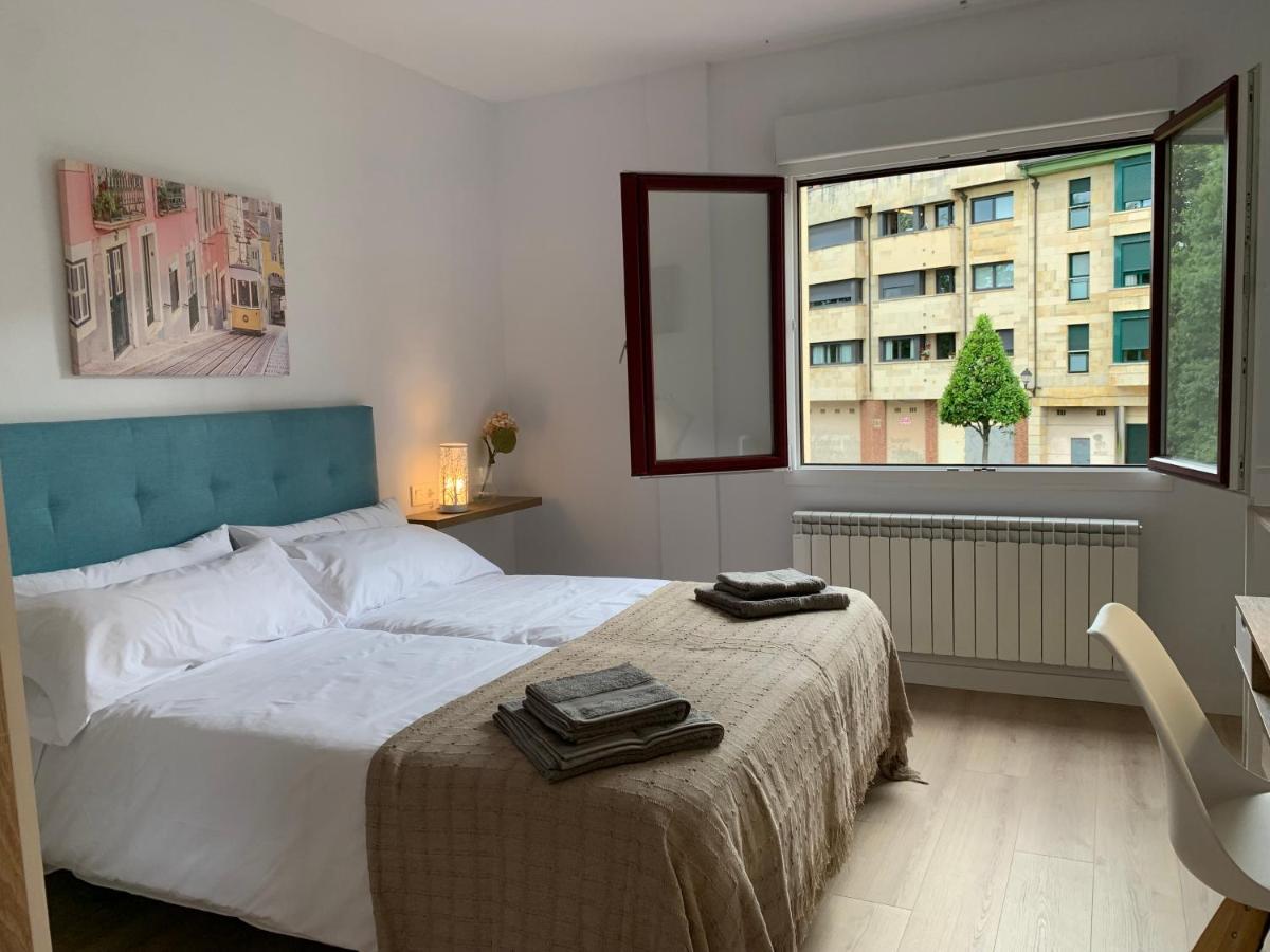 Apartamentos Santullano 1 Oviedo Buitenkant foto