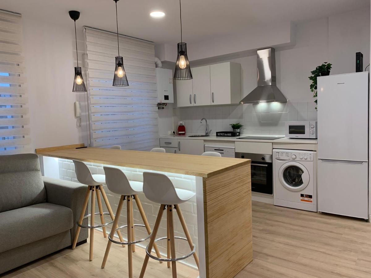 Apartamentos Santullano 1 Oviedo Buitenkant foto