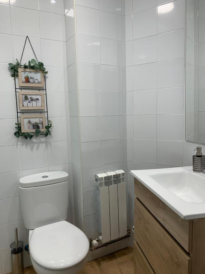 Apartamentos Santullano 1 Oviedo Buitenkant foto